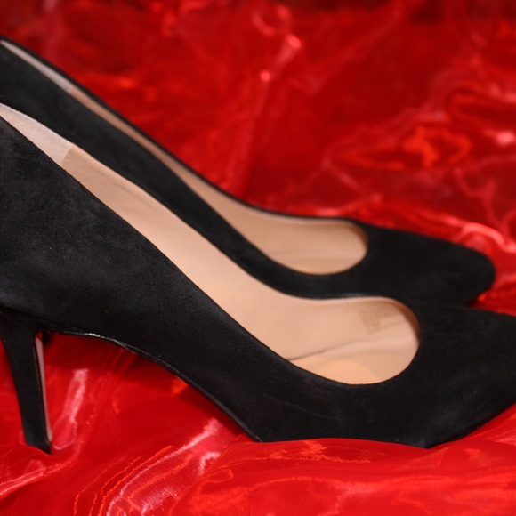 Women’s pointed toe black heels - Picture 7 of 8
